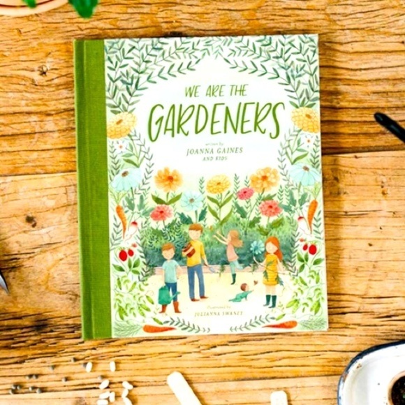 🌱We Are The Gardeners Joanna Gaines NWT Children’s Book Autumn Harvest - Picture 1 of 2